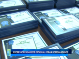 PROFESSORES DA REDE ESTADUAL FORAM HOMENAGEADOS