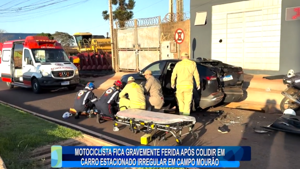 MOTOCICLISTA FICA GRAVEMENTE FERIDA APÓS COLIDIR CONTRA CARRO ESTACIONADO IRREGULAR EM CAMPO MOURÃO