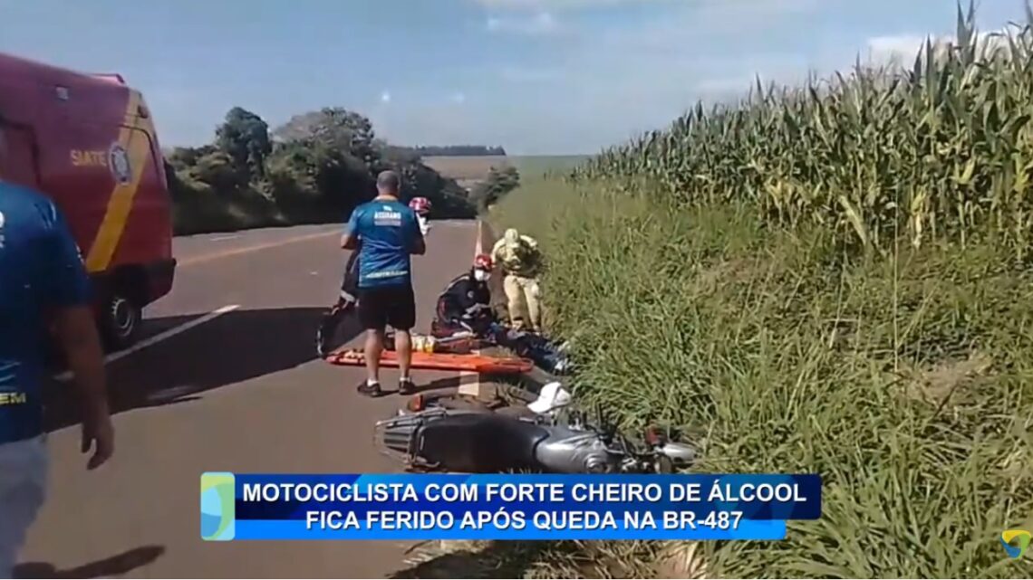 MOTOCICLISTA COM FORTE CHEIRO DE ÀLCOOL FICA FERIDO APÒS QUEDA NA BR -487