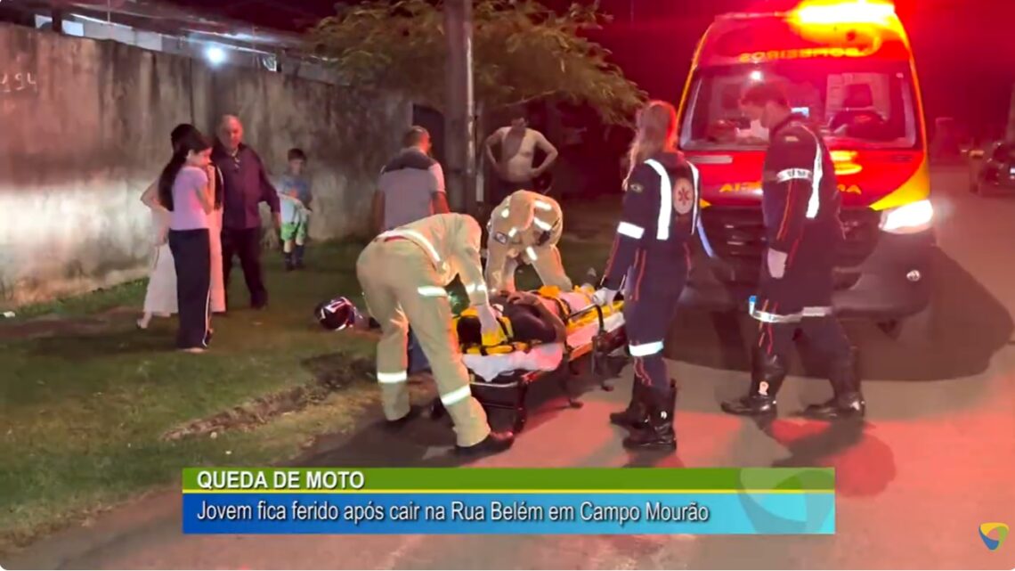 QUEDA DE MOTO: JOVEM FICA FERIDO PÓS CAIR NA RUA BELÉM EM CAMPO MOURÃO