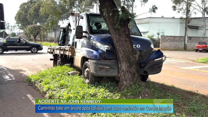 ACIDENTE: CAMINHÃO BATE EM ÁRVORE APÓS COLISÃO COM OUTRO CAMINHÃO EM CAMPO MOURÃO