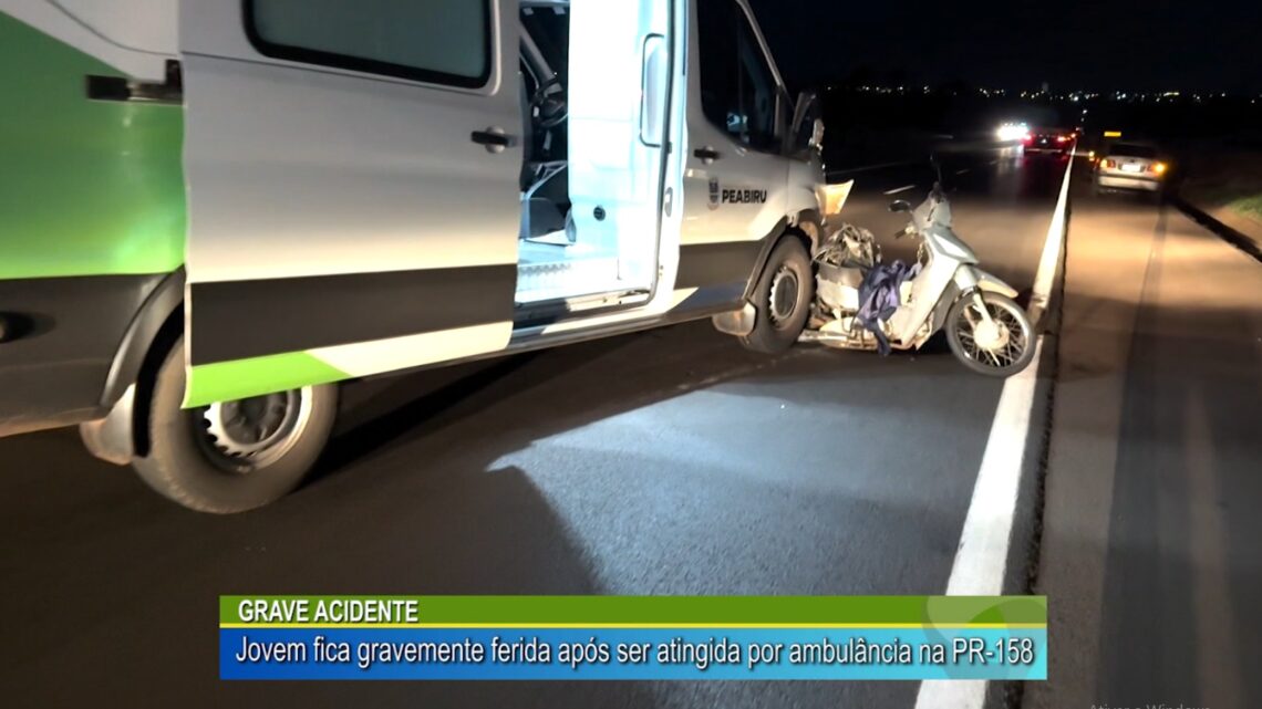 Grave acidente, jovem fica gravemente ferida após ser atingida por ambulância na PR-158