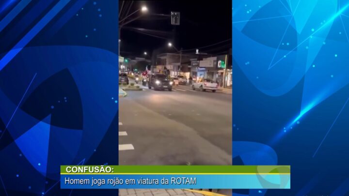 Confusão, homem joga rojam em viatura da ROTAM