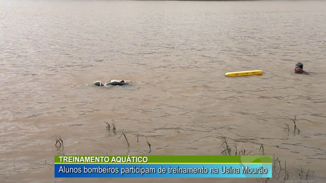 Treinamento aquático: alunos bombeiros participam de treinamento na usina mourão.