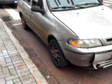Acidente na área central: colisão entre carro e moto deixaram um homem ferido.