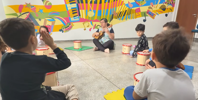 Vivendo a música, a Casa da Música realiza mostra dos alunos.