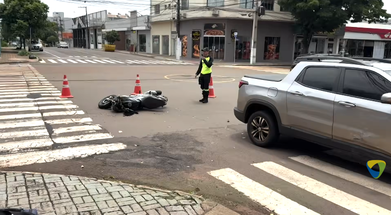 Acidente: Motociclista fica ferido após ataques no centro de Campo Mourão.